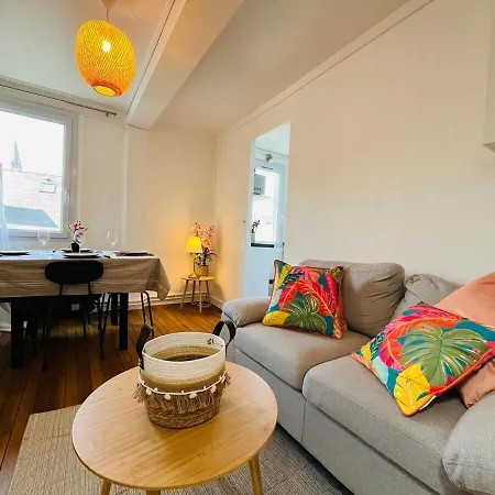 Casa Valdemaine アパート